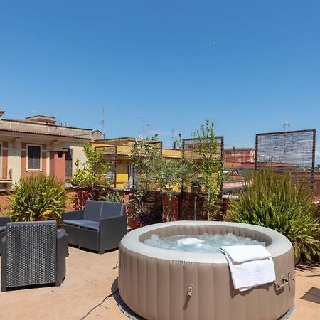 Penthouse With Jacuzzi On Private Terrace In Trastevere Roma Dış mekan fotoğraf
