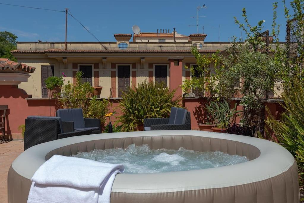 Penthouse With Jacuzzi On Private Terrace In Trastevere Roma Dış mekan fotoğraf