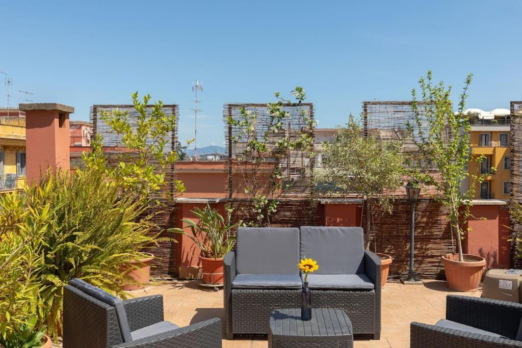 Penthouse With Jacuzzi On Private Terrace In Trastevere Roma Dış mekan fotoğraf