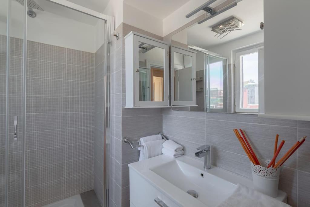 Penthouse With Jacuzzi On Private Terrace In Trastevere Roma Dış mekan fotoğraf